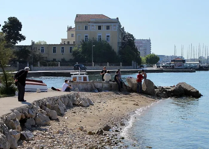 With A Parking Space - 13557 Lägenhet Zadar